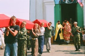 Астраханцы в поисковой экспедиции в Курской области, 2002 год